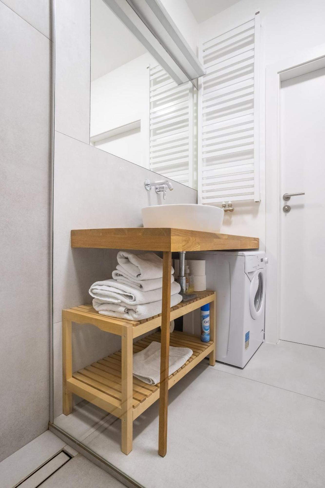 Apartamenty Towarowa Познань Экстерьер фото