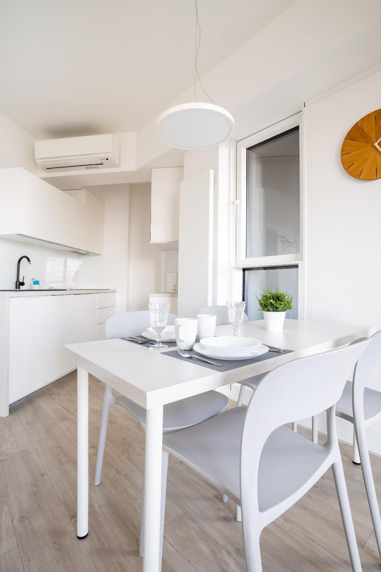 Apartamenty Towarowa Познань Экстерьер фото
