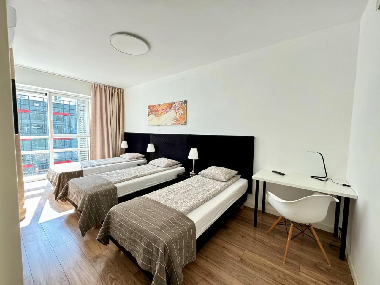 Apartamenty Towarowa Познань Экстерьер фото