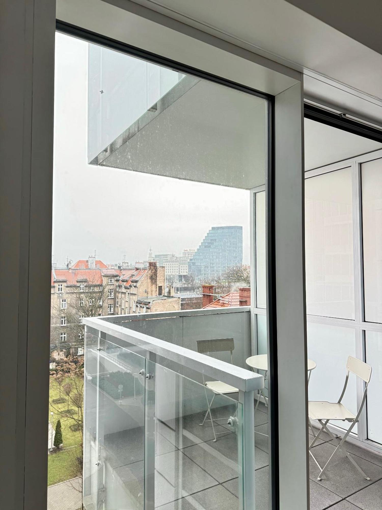 Apartamenty Towarowa Познань Экстерьер фото